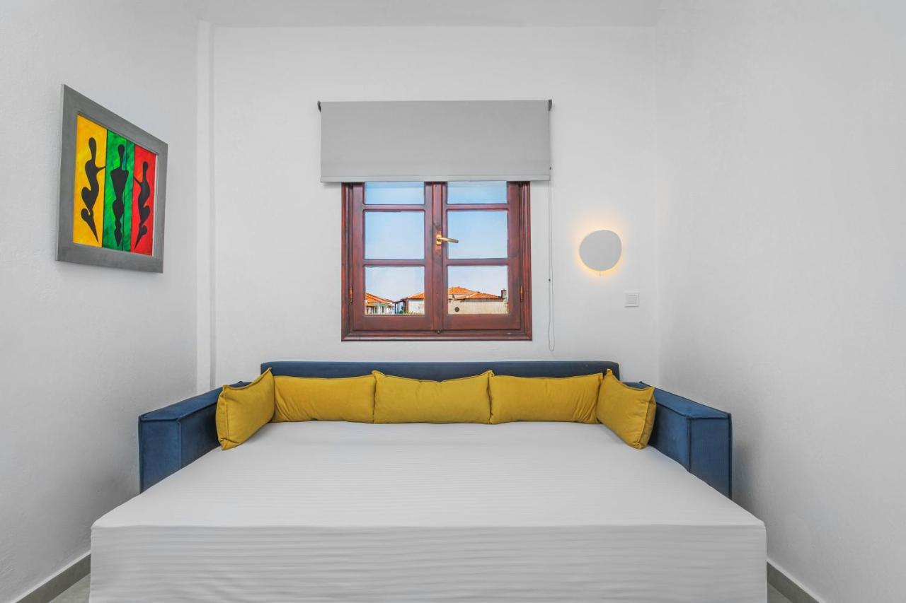 Eleon Suites Афитос Экстерьер фото